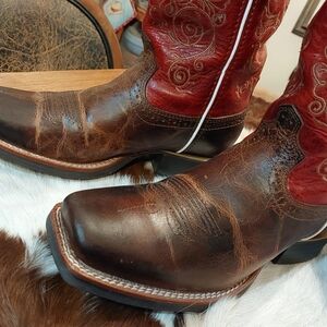 Twisted X Women's Red and Brown Heeled Boots
